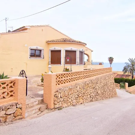 Villa Bassetes