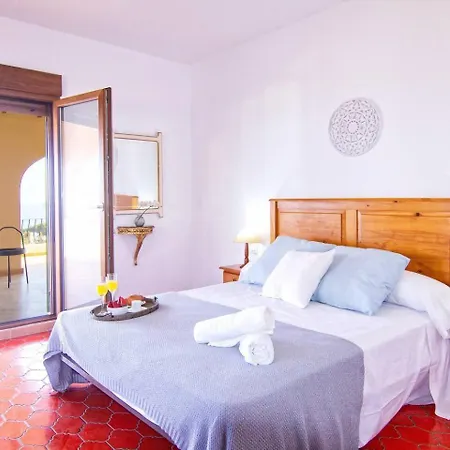 Bassetes Piscina Privada Frente Al Mar * 칼페